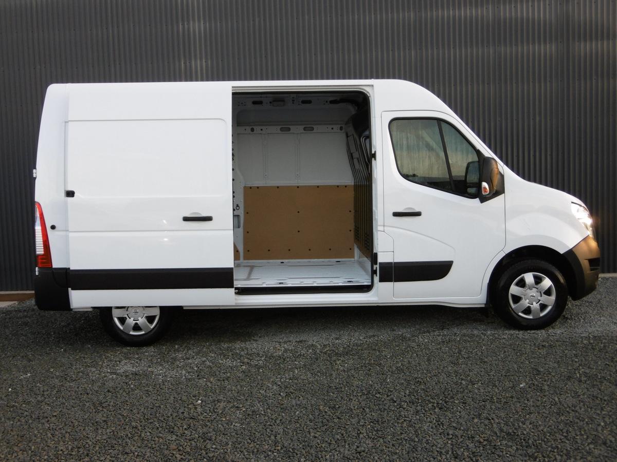 NISSAN INTERSTAR NV400 
